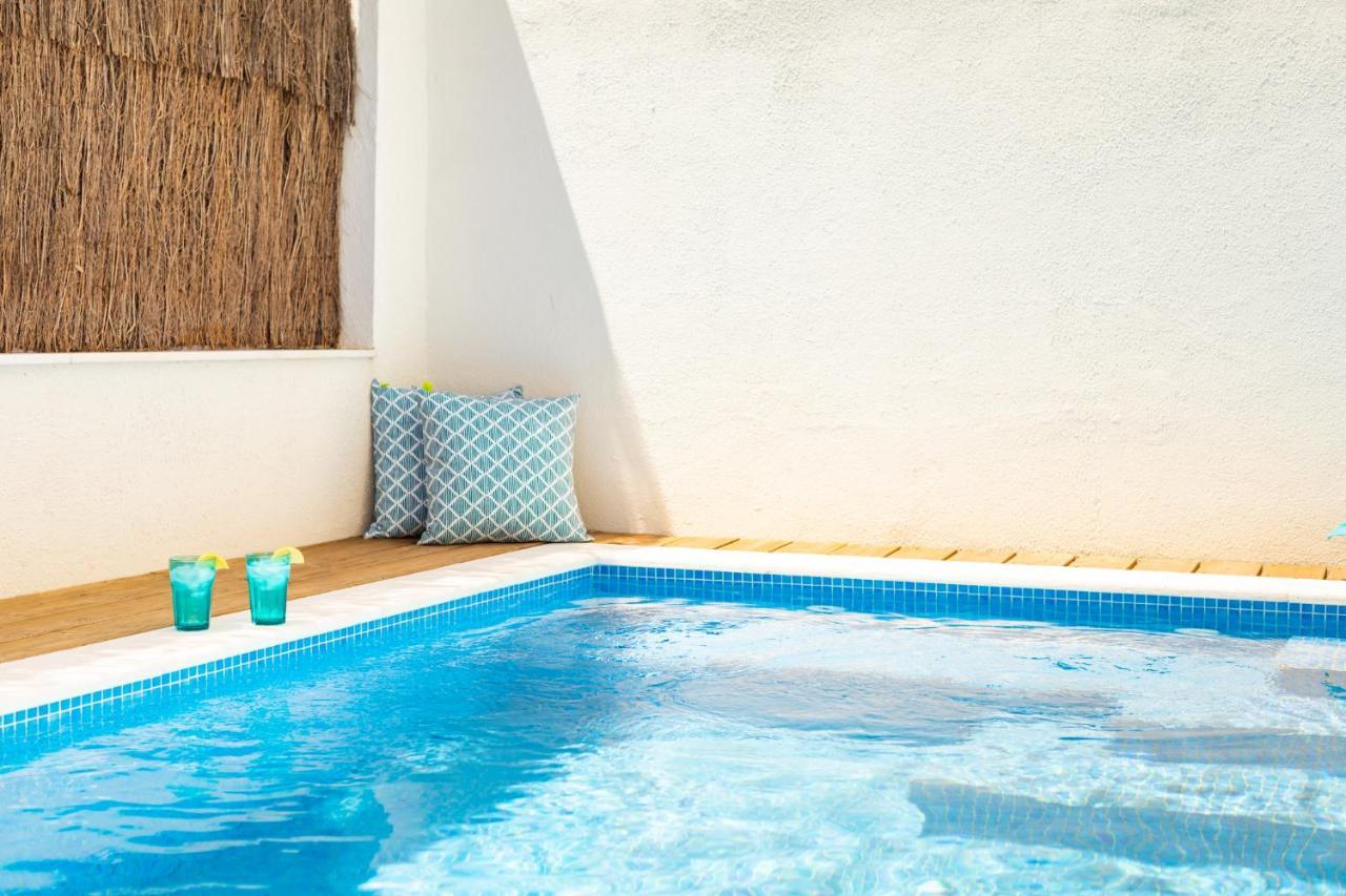 Ambassador Private Pool Suites Lisbona Esterno foto